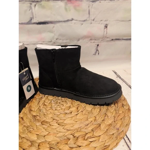 Universal Thread Women's May Suede Booties with Memory Foam Insole Black 9 - Picture 6 of 8